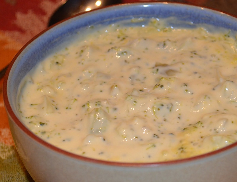 6 Interesting and delicious recipes for preparing cheese soups