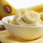 7 benefits we get when eating bananas
