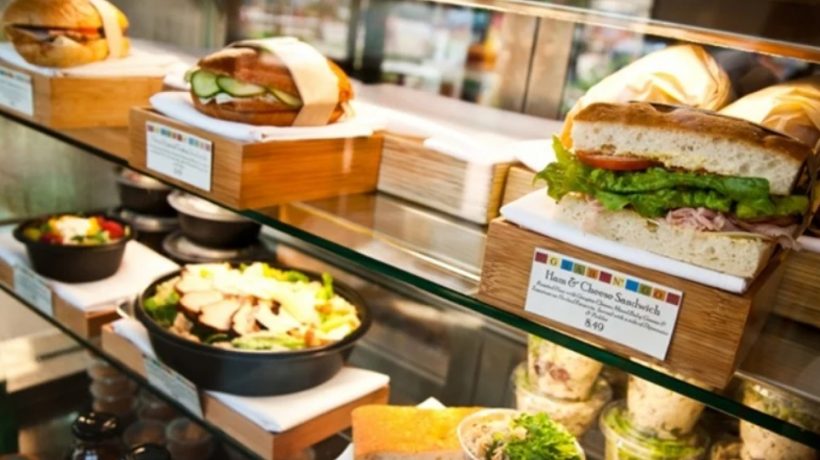 The Benefits of Using Hot Food Displays
